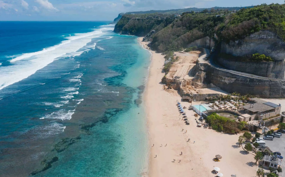 Melasti Beach Resort: Your Ultimate Escape to Bali's Coastline