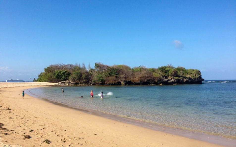 The Tranquil Beauty of Mengiat Beach: A Must-Visit in Nusa Dua