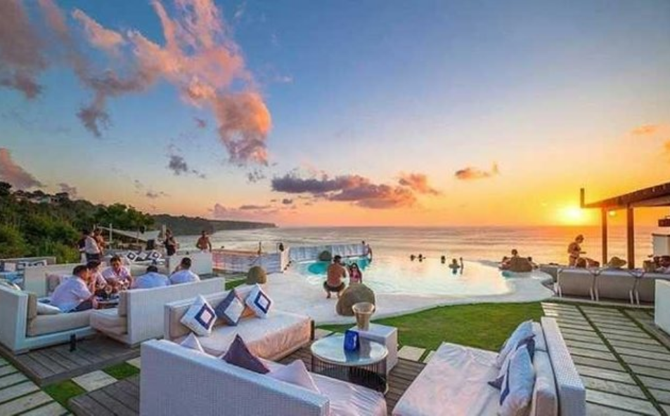 Bali Beach Club Luxury Fun and Breathtaking Views